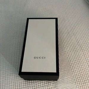 Gucci box